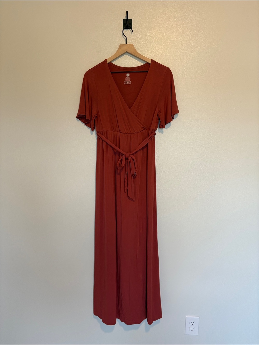 Kindred Bravely Maternity Stretchy Jersey Knit Faux Wrap Maxi Dress Pink Small - Picture 3 of 8